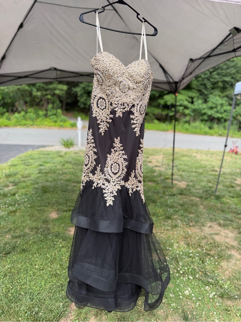 Black and Gold Lace Appliqué strapless Formal Dress